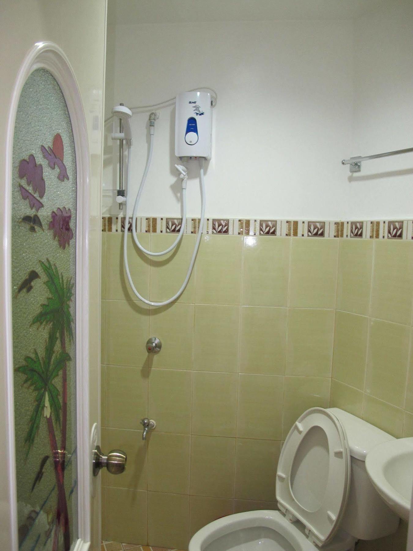 Cool Stay Inn Balabag  Екстериор снимка